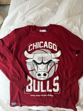 NBA Chicago Bulls Red Long Sleeve Graphic Tee